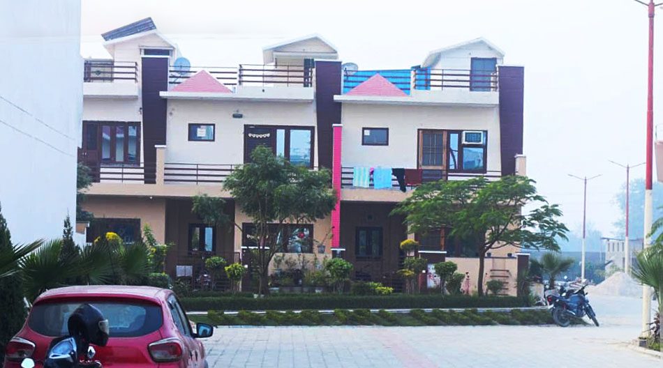 Houses with balconies